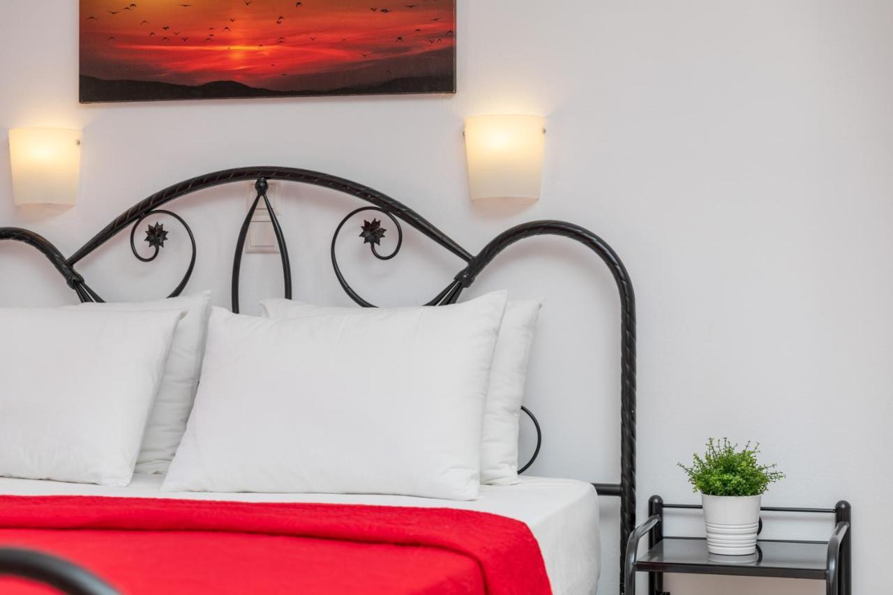 Naxos Diamond Studios Apartments Naxos City Экстерьер фото