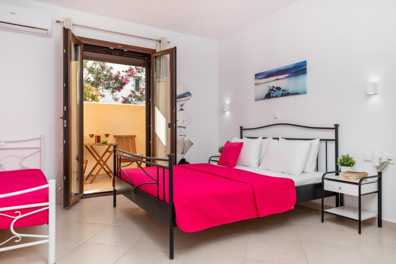 Naxos Diamond Studios Apartments Naxos City Экстерьер фото