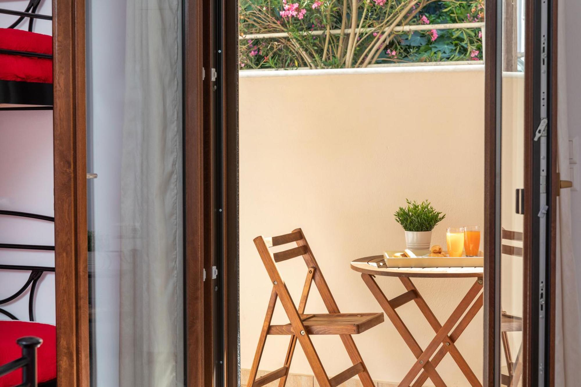 Naxos Diamond Studios Apartments Naxos City Номер фото